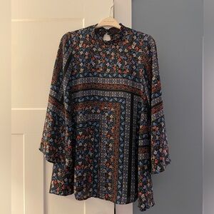 Floral Patterned Long Sleeve Mini Dress